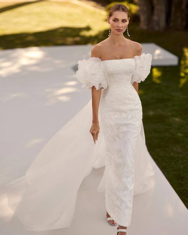 NIKY - Ankle-length wedding dress, two-piece, mermaid silhouette, sweetheart neckline, removable puffed sleeves with organz... 1