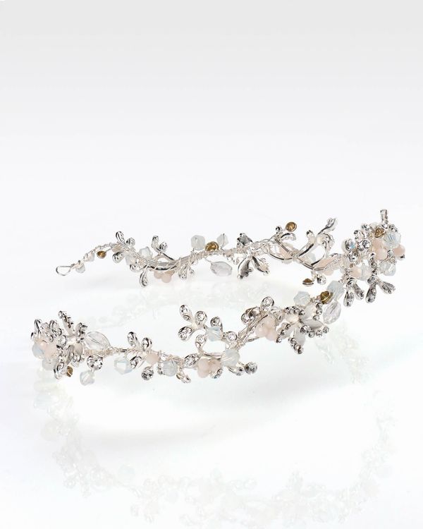 4LT40DIAD0P - Diadema de novia en metal y adornos de pedrería. Disponibleen color plata/natural. 1