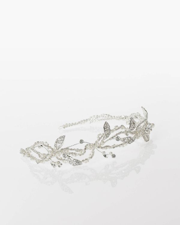 7LT20TOCA0P - Classic style bridal headpiece, with leaves motifs and rhinestones appliqués. 1